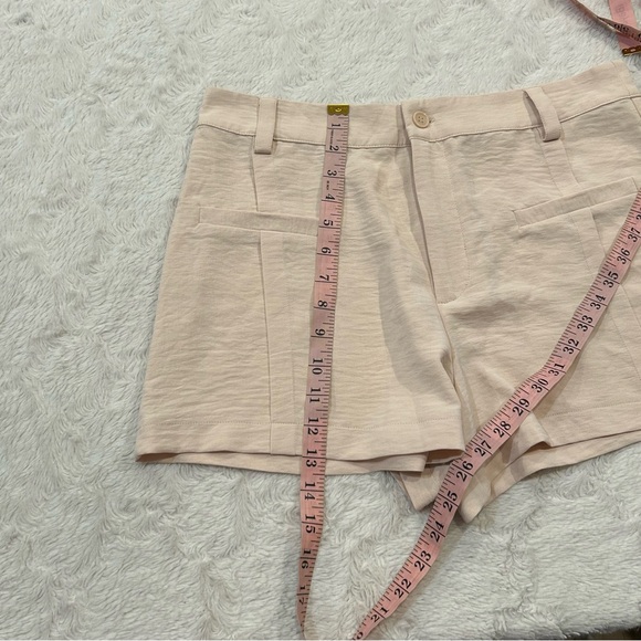 Timing - Lightweight Cream Shorts - Large - Picture 7 of 10